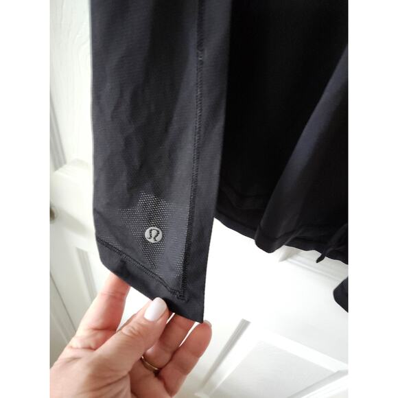 Lululemon Size 4 Black Tank Shirt Shapewear Compression Work out Athletic - Picture 4 of 7